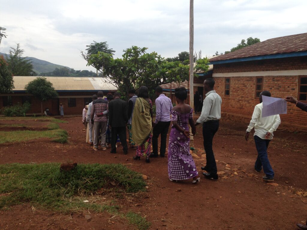 Facilitator training in Kalehe, DRC - Exercise on trust.